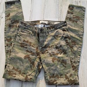 Jessica Simpson camo skinny jeans size 26